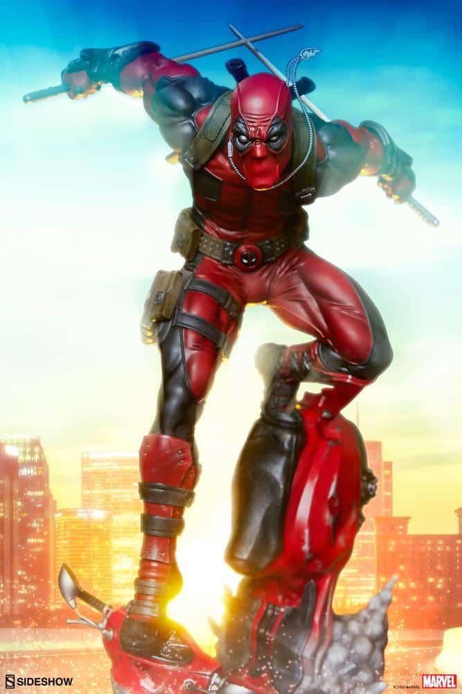 Deadpool Premium Format Figure
