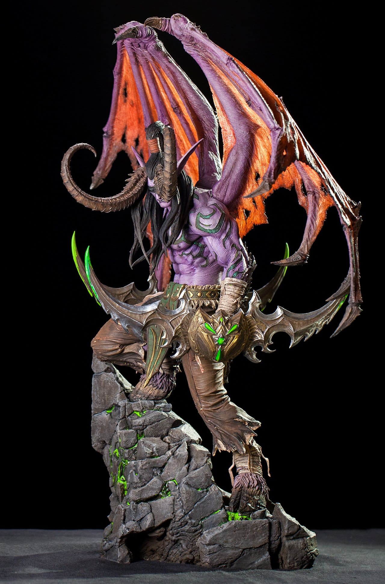 illidan stormrage polyresin statue