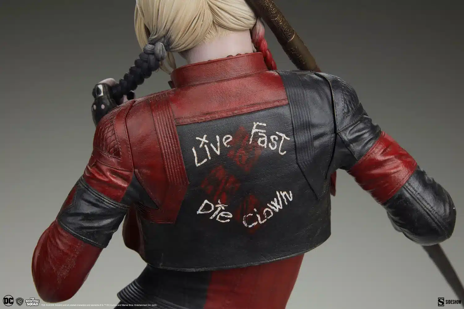 harley quinn premium format figure dc comics gallery e a c b