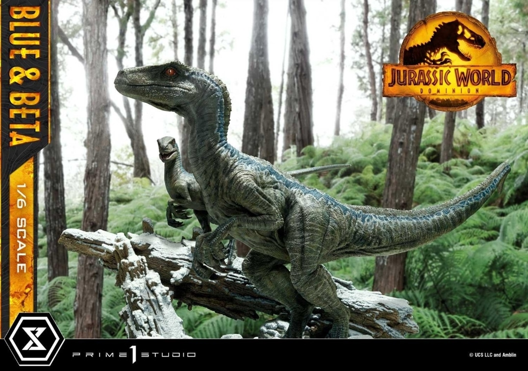 Jurassic World Blue and Beta Statue