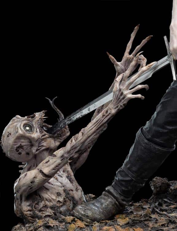 b3f667dd-6023-4554-abd5-31d882e8b5c8 WETA Workshop The Witcher Geralt Statue The White Wolf (Season 2) Limited Edition Collectible