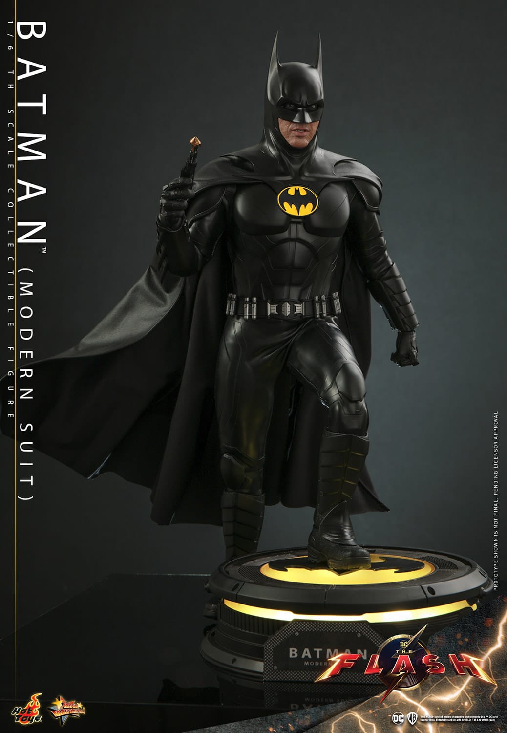 Hot Toys Batman Modern Suit Figure The Flash Limited Collectible