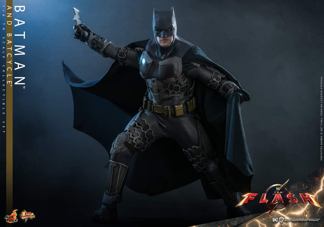 Hot Toys Batman And Batcycle Figure Set Limited Collectible