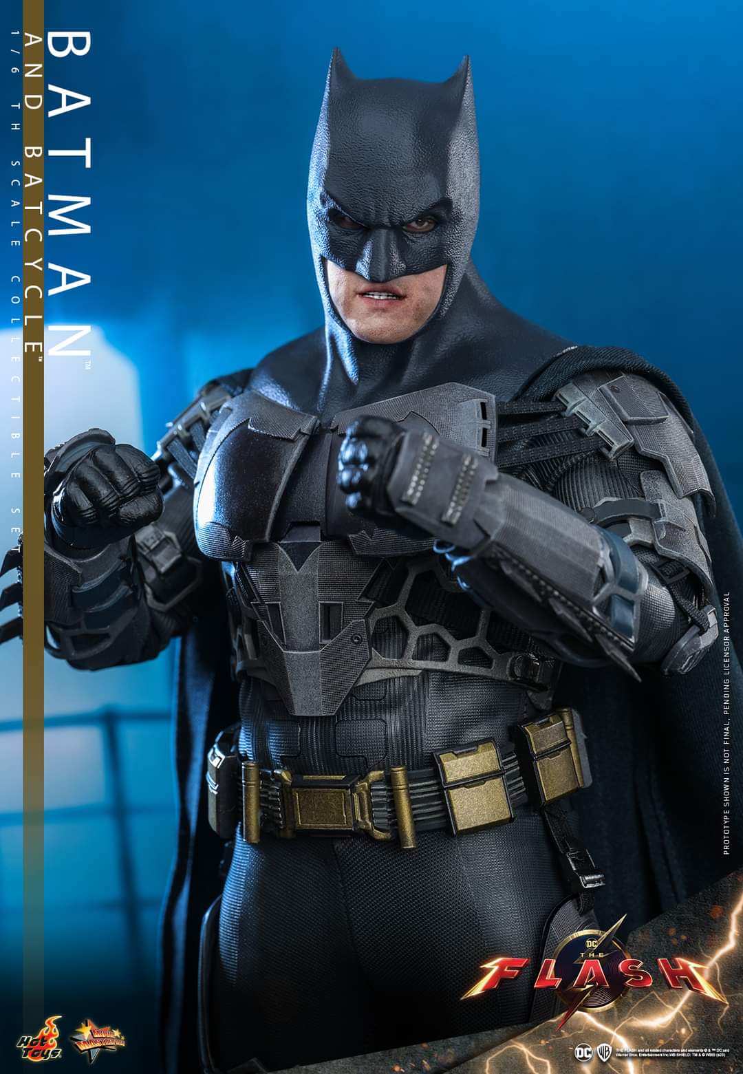 Hot Toys Batman And Batcycle Figure Set Limited Collectible