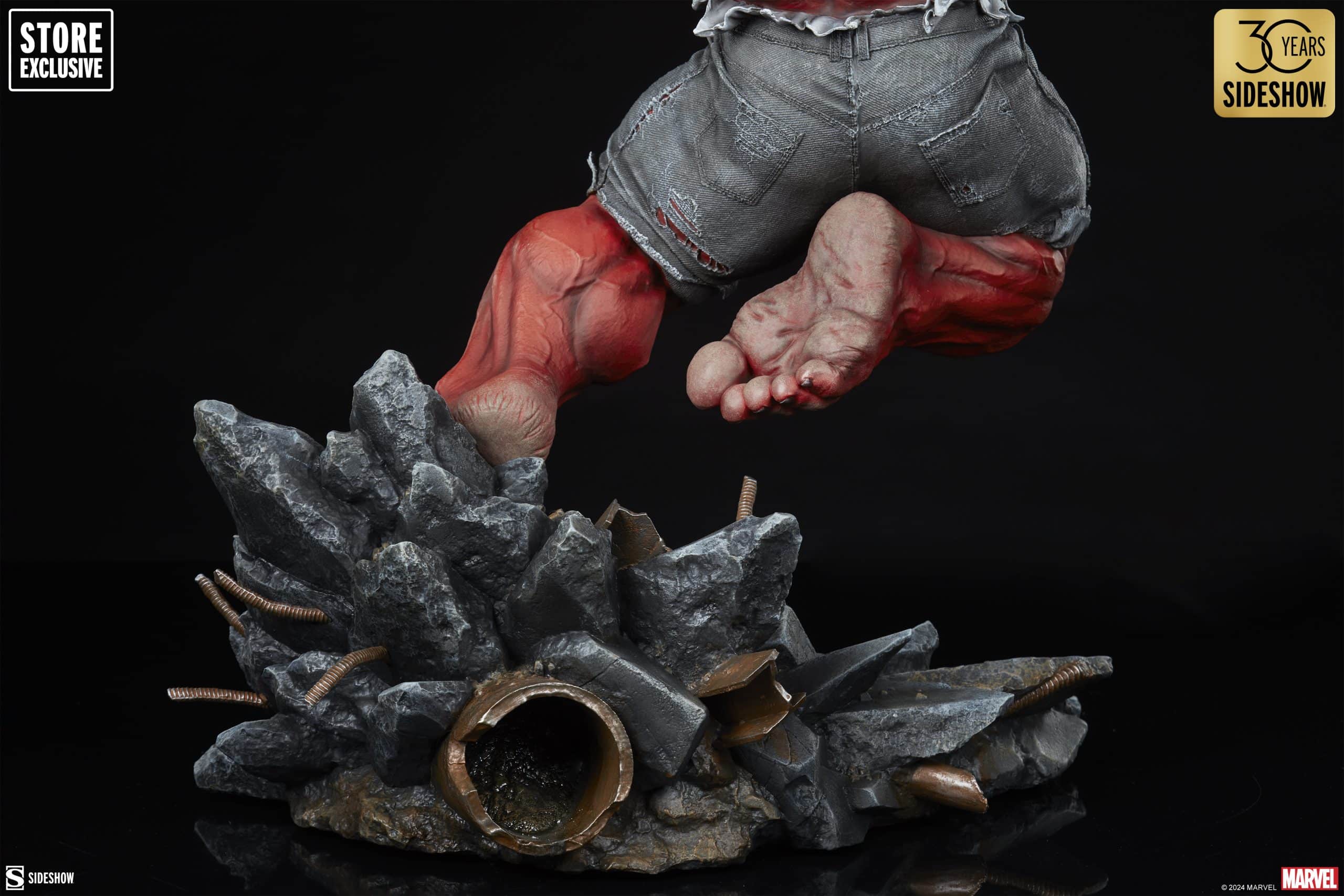 Sideshow Collectibles Red Hulk Thunderbolt Ross Premium Format Figure Store Exclusive Statue Variant