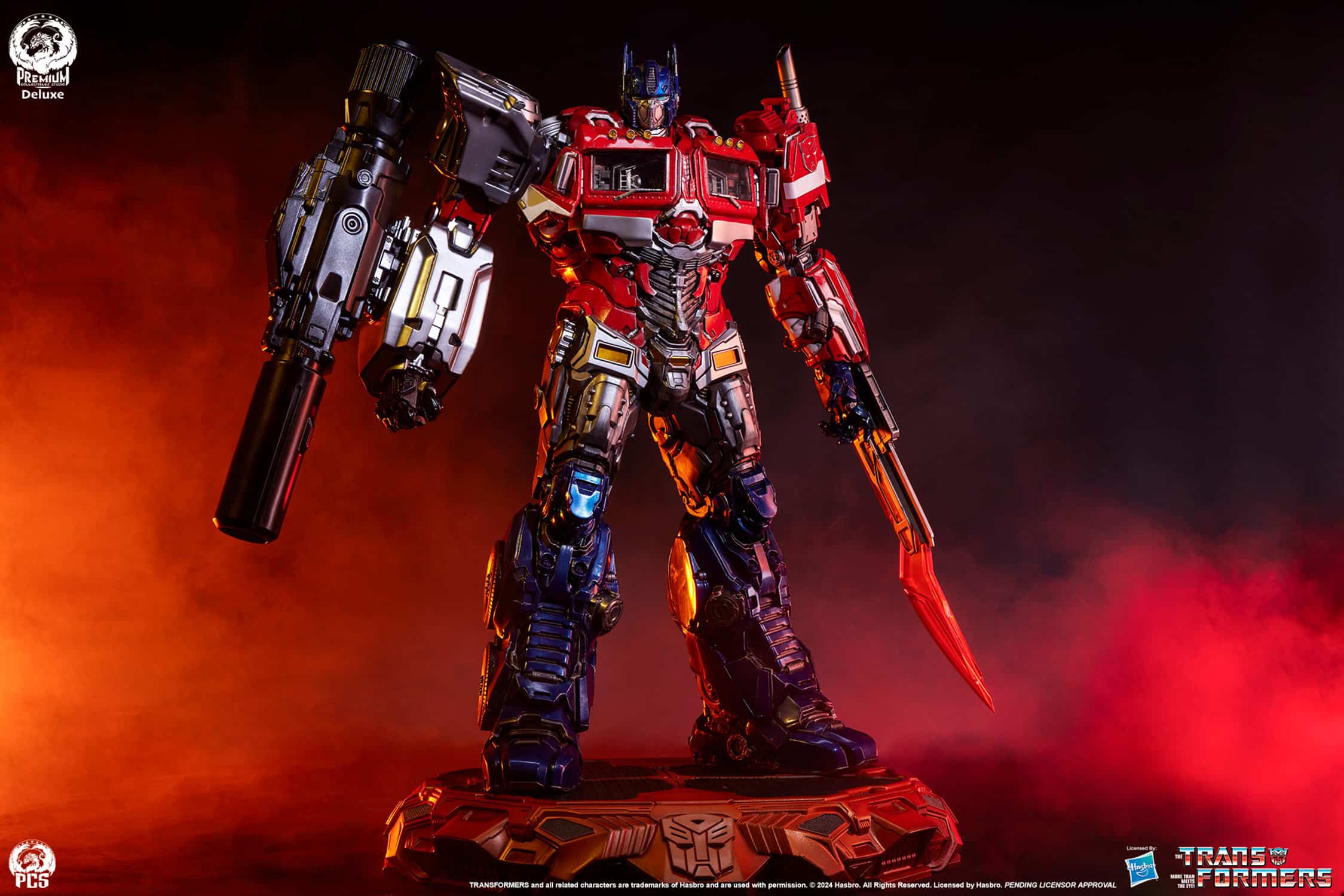 Optimus Prime Museum Scale Statue Deluxe Edition