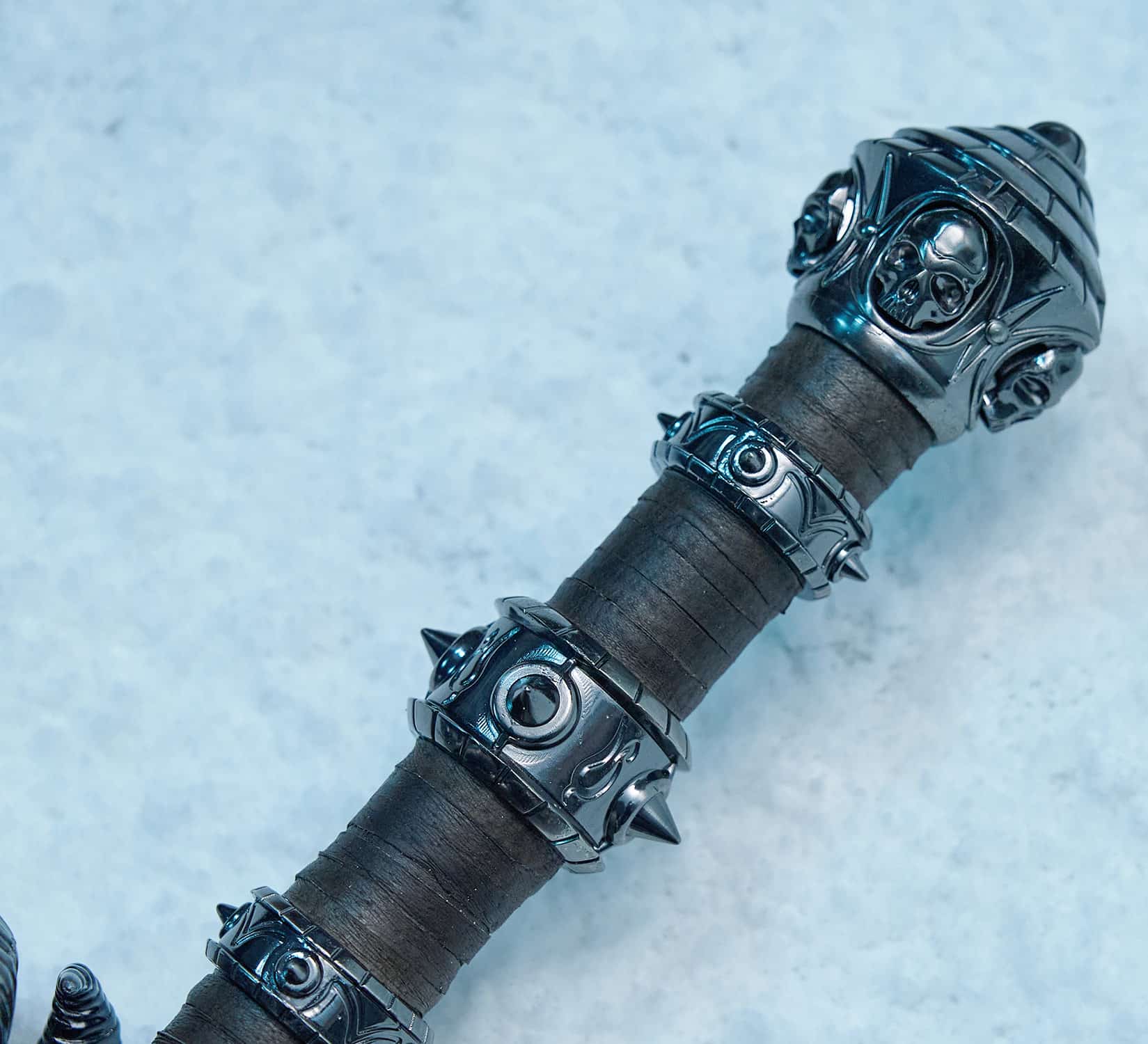 Frostmourne Sword Premium Life-Size Replica Warcraft Limited Collectible