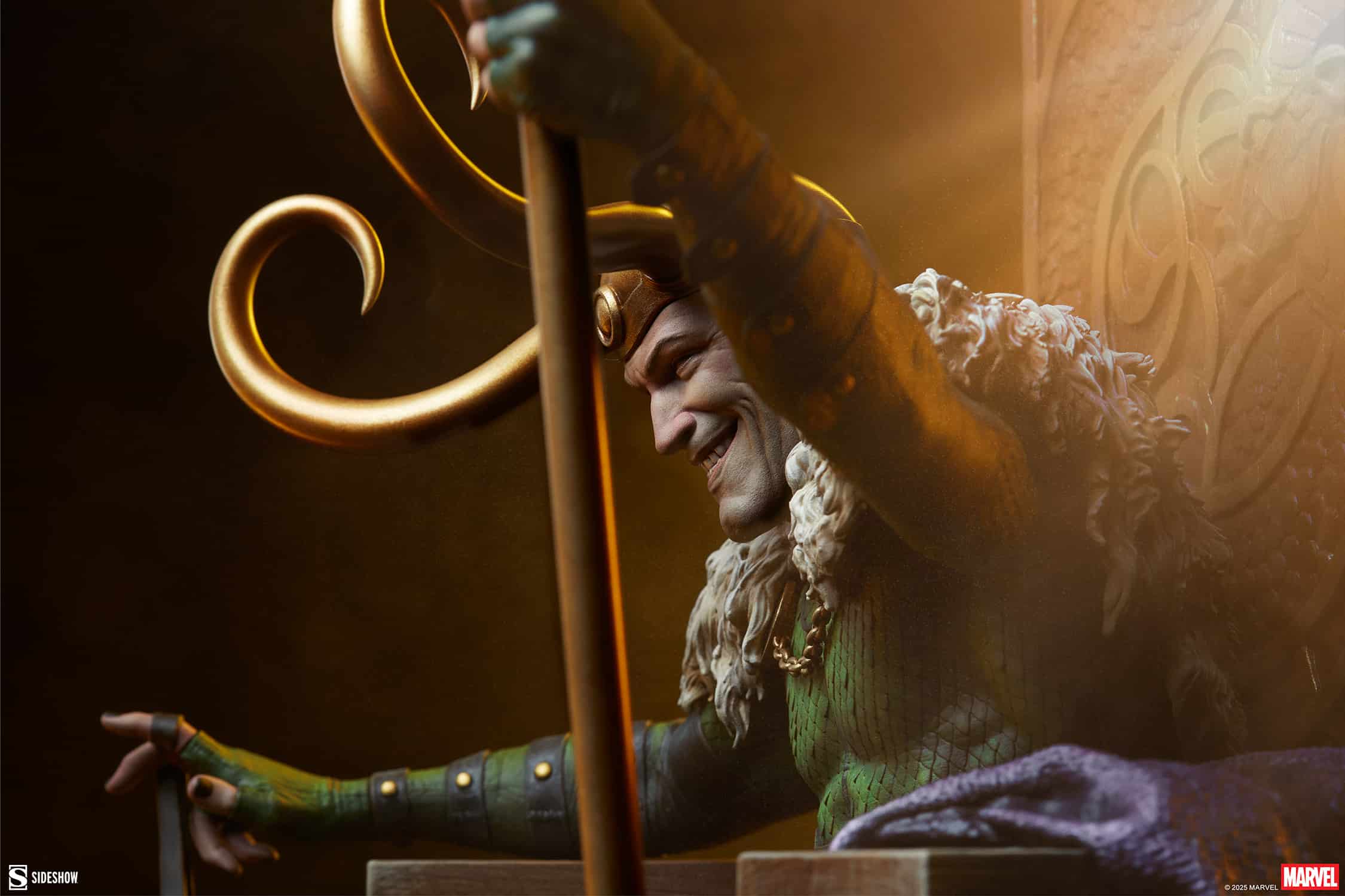 sideshow-collectibles-marvel-loki-premium-format-figure-gallery-67b67ba501f6e