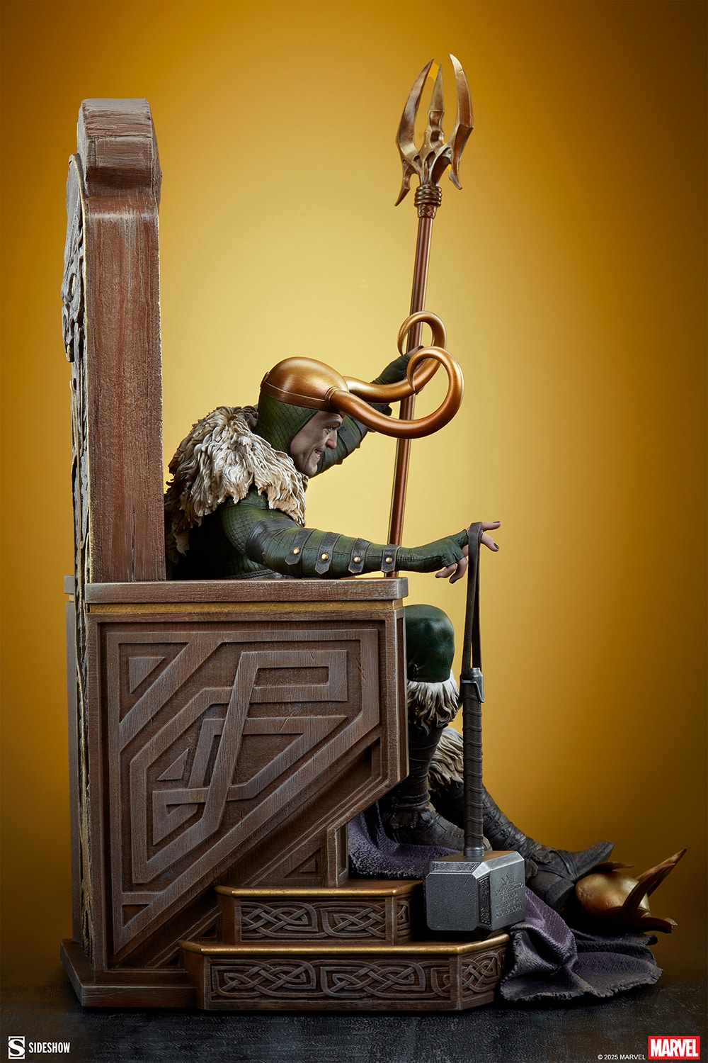sideshow-collectibles-marvel-loki-premium-format-figure-gallery-67b67ba7b81a8