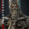 T-800 Endoskeleton Battle-Damaged Sixth Scale Figure The Terminator Limited Collectible