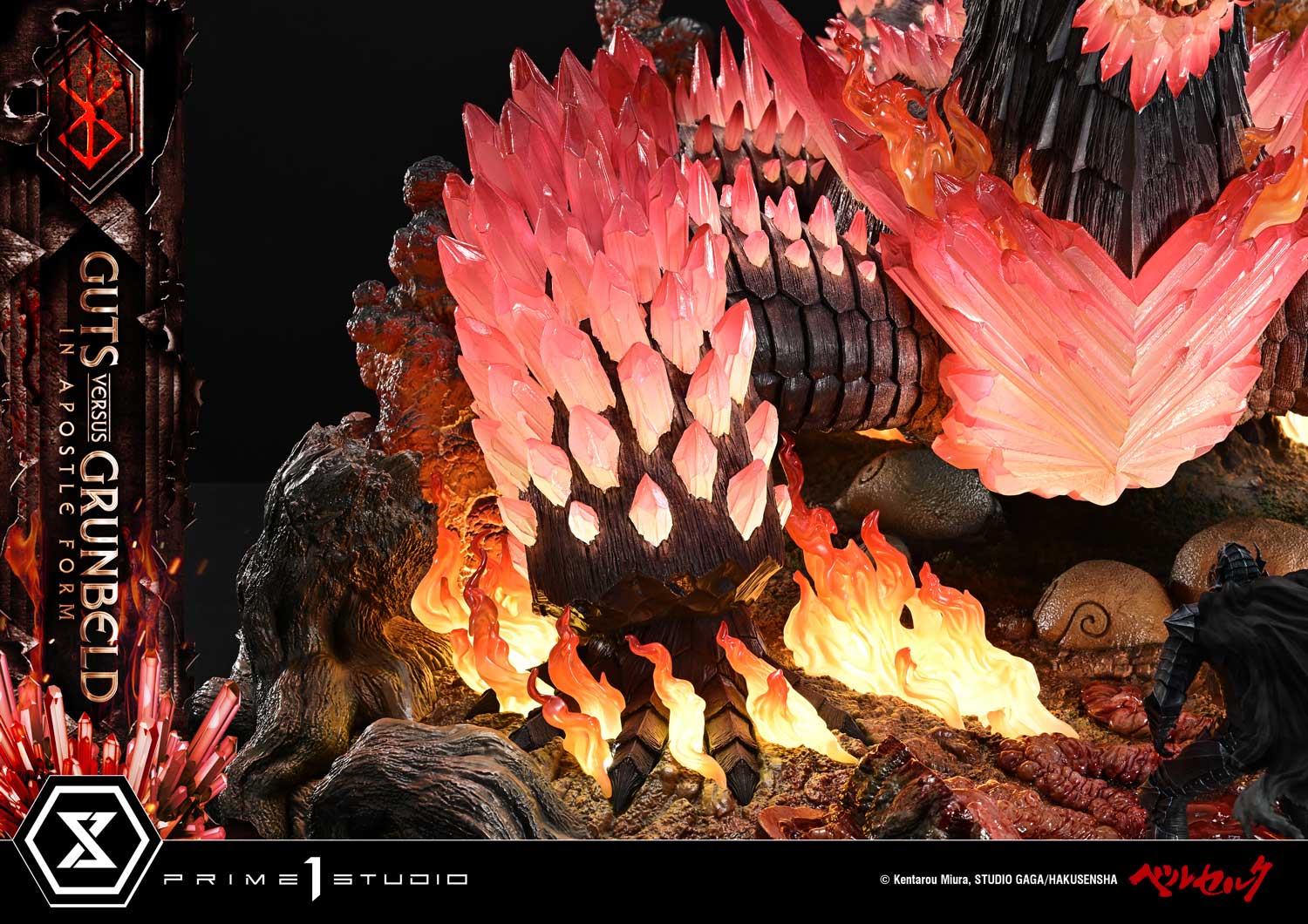 b11_UDMBR-02_21 Guts Versus Grunbeld In Apostle Form Statue BERSERK Limited Collectible