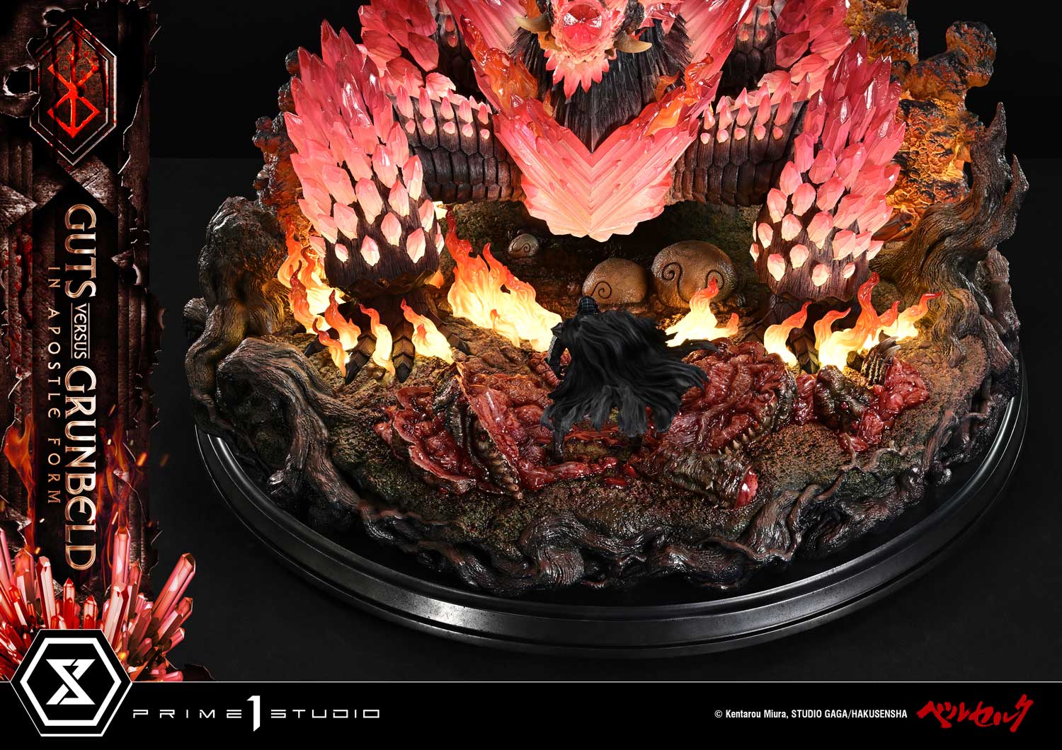 b16_UDMBR-02_26 Guts Versus Grunbeld In Apostle Form Statue BERSERK Limited Collectible