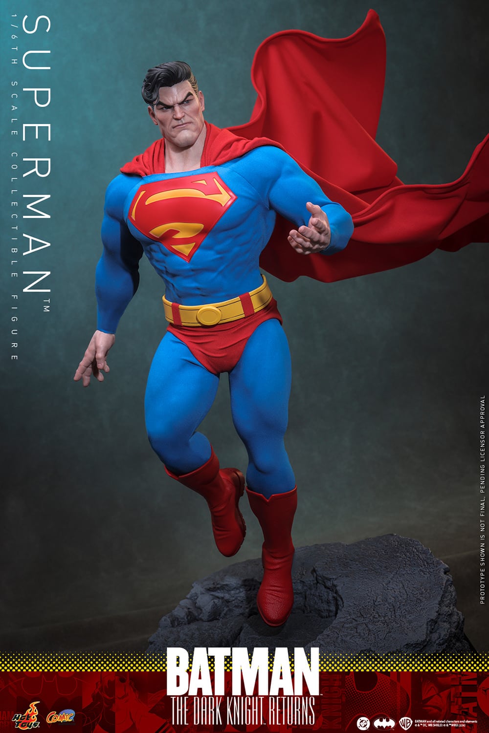 Superman Sixth Scale Figure Batman: The Dark Knight Returns Limited Collectible