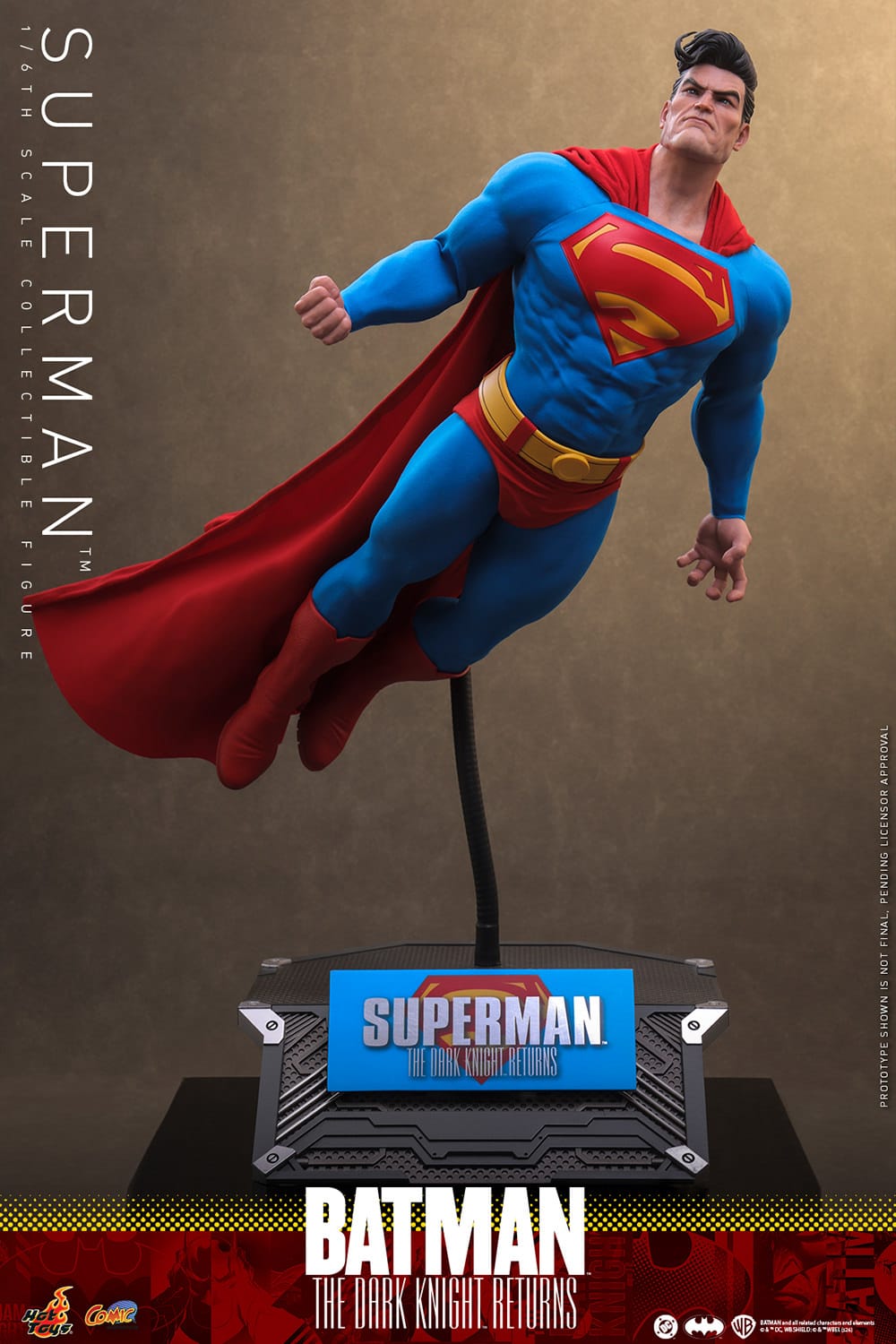 Superman Sixth Scale Figure Batman: The Dark Knight Returns Limited Collectible