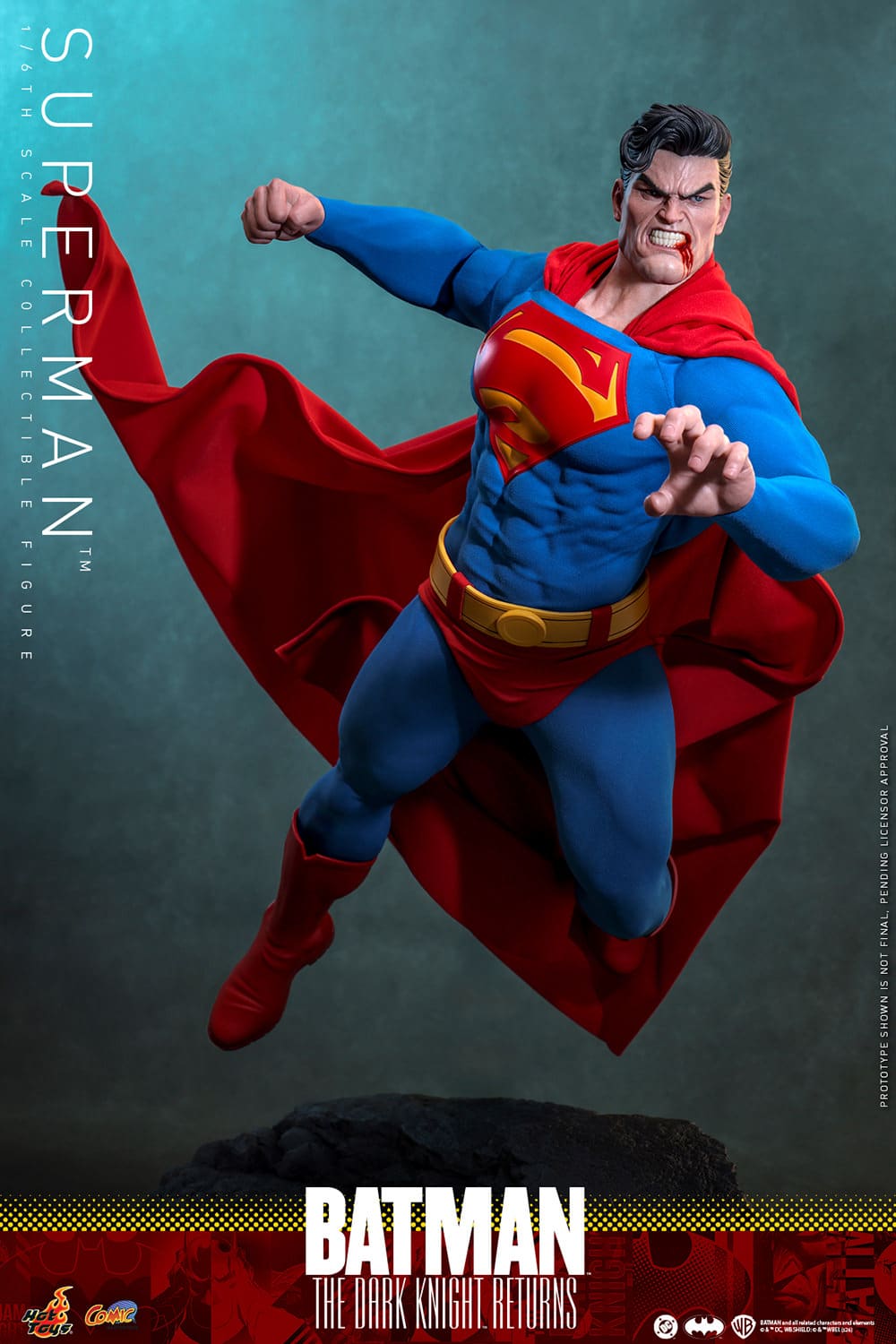 Superman Sixth Scale Figure Batman: The Dark Knight Returns Limited Collectible