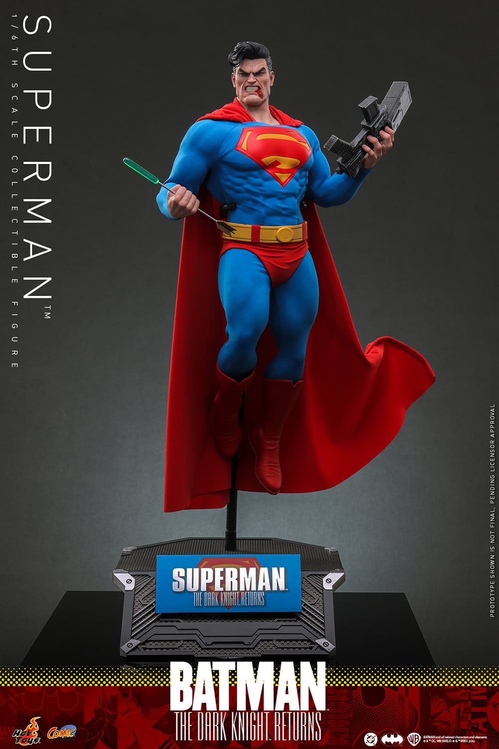 Superman Sixth Scale Figure Batman: The Dark Knight Returns Limited Collectible