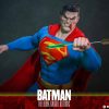 Superman Sixth Scale Figure Batman: The Dark Knight Returns Limited Collectible