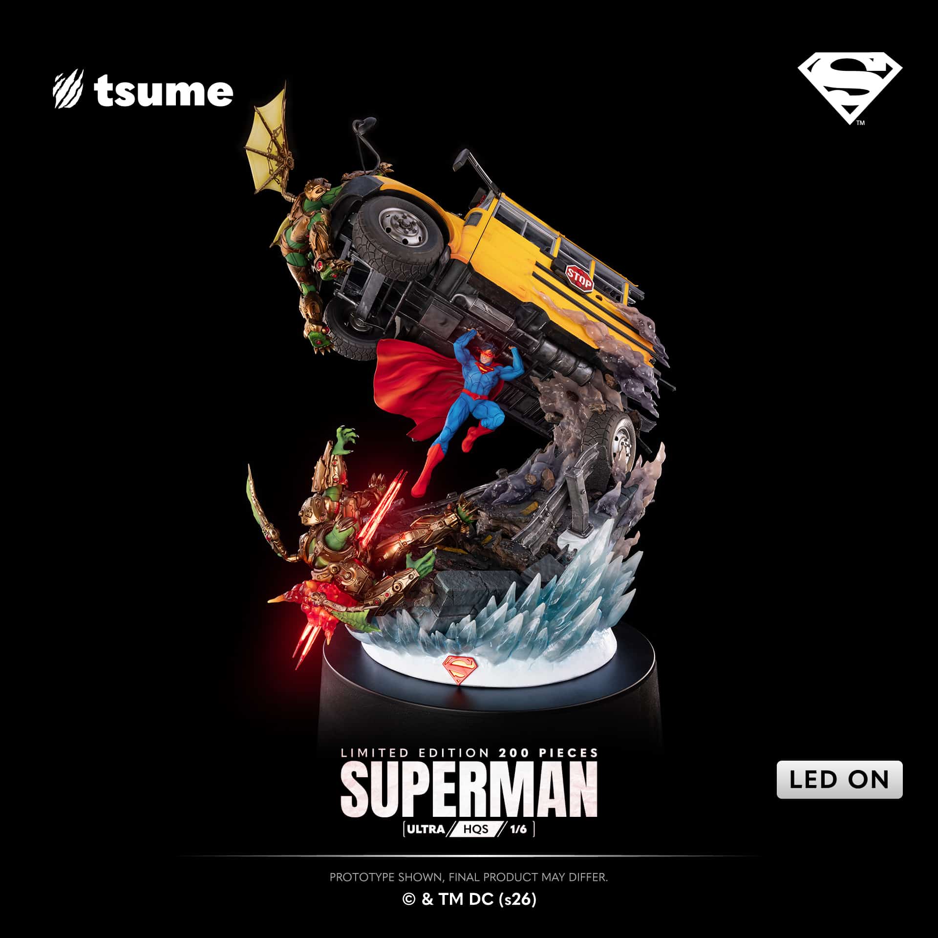 Superman Ultra HQS 1:6 Scale Limited Collectible