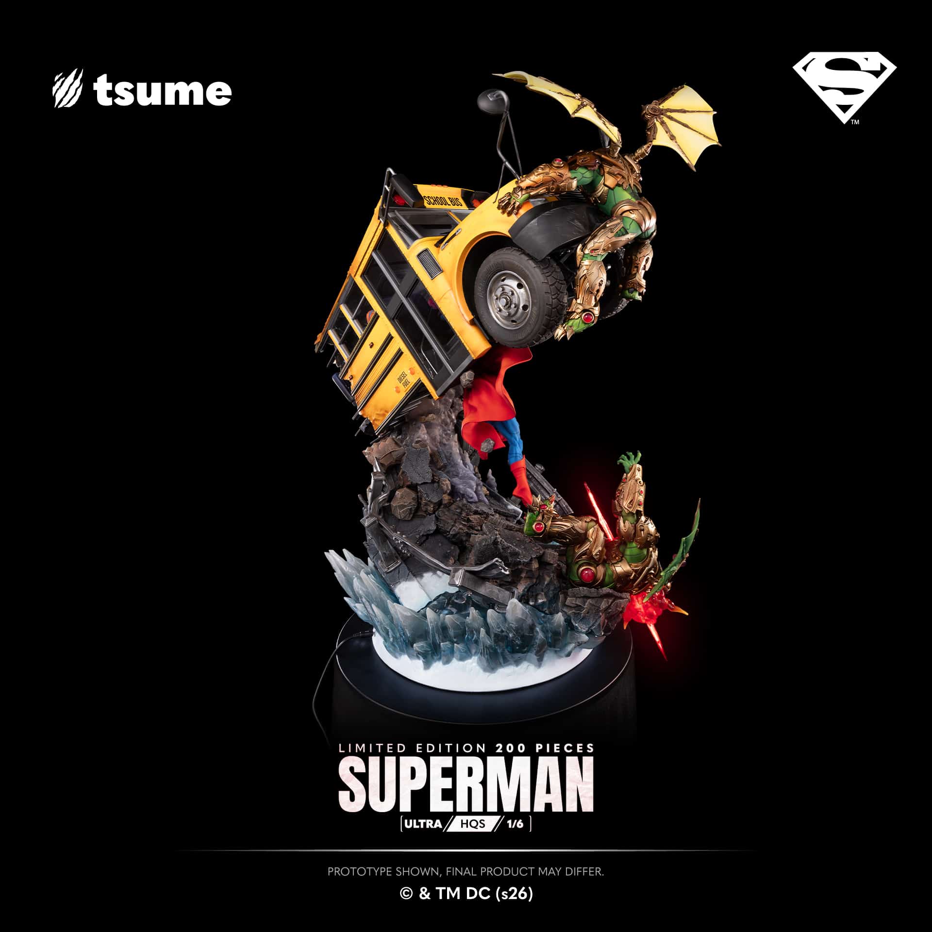 Superman Ultra HQS 1:6 Scale Limited Collectible