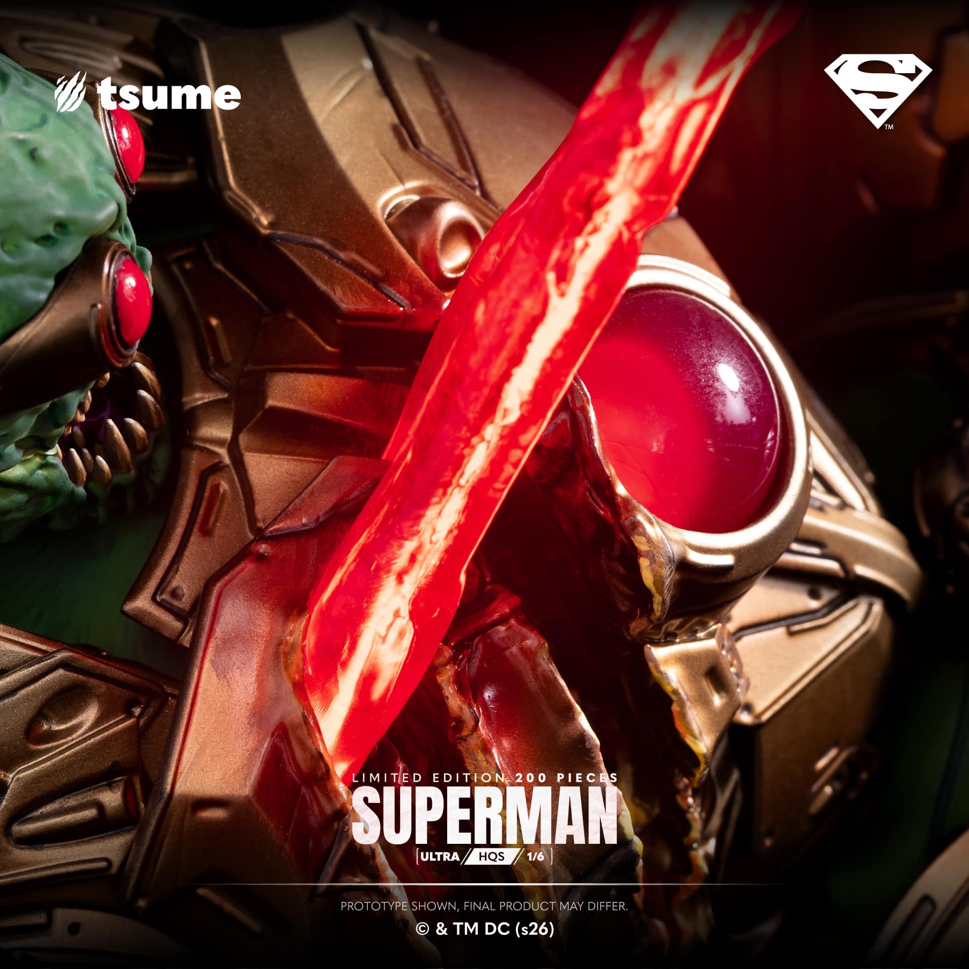 Superman Ultra HQS 1:6 Scale Limited Collectible