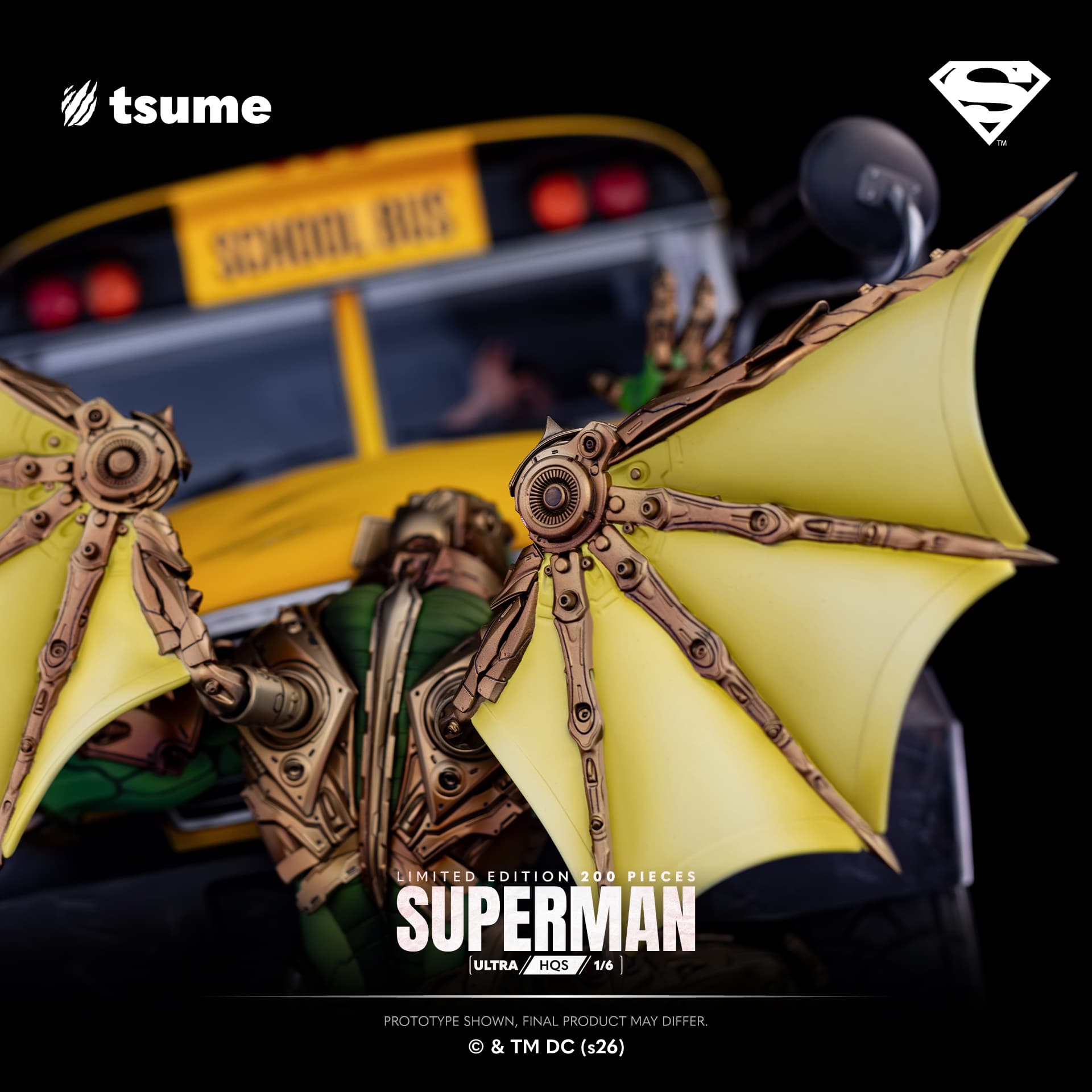 Superman Ultra HQS 1:6 Scale Limited Collectible