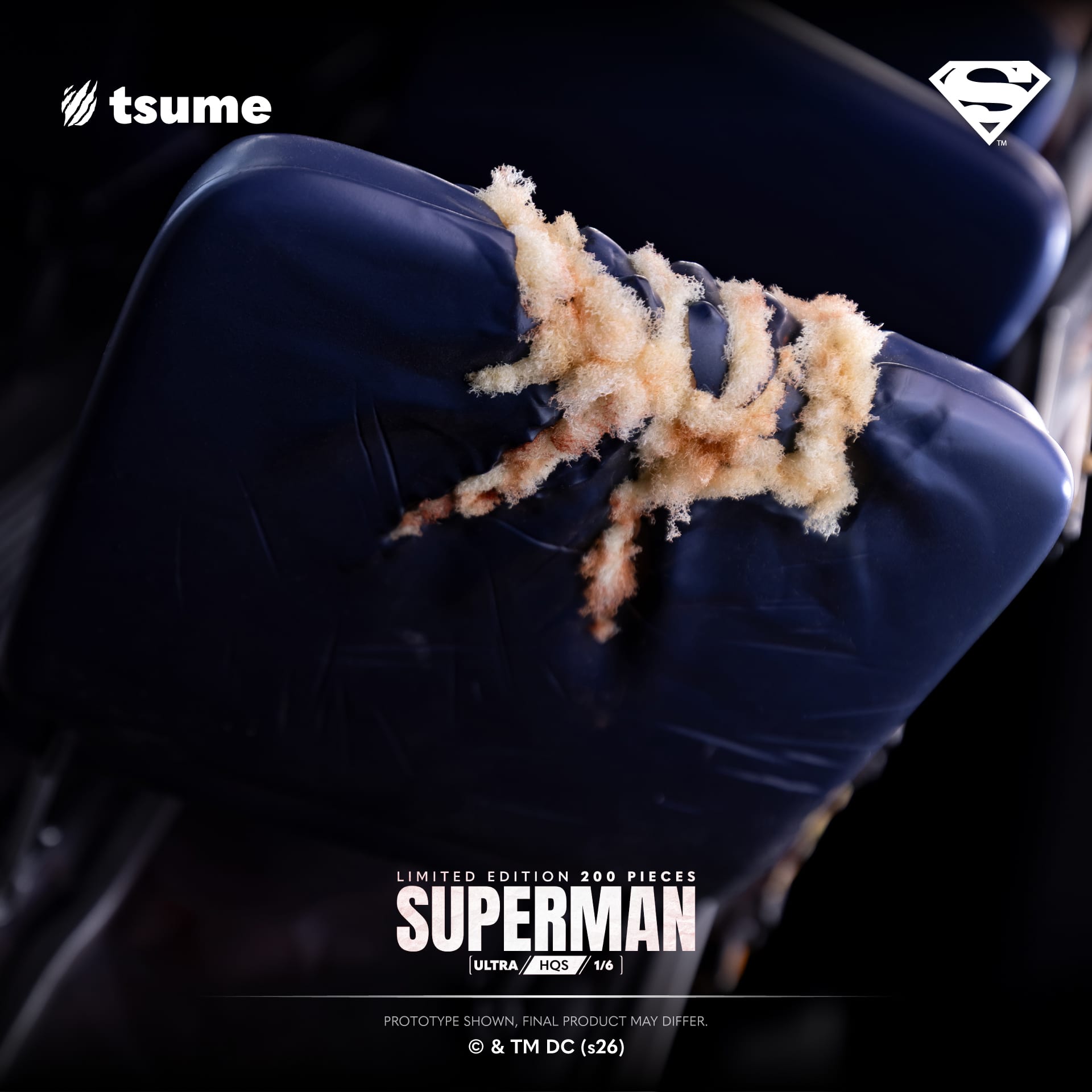 Superman Ultra HQS 1:6 Scale Limited Collectible
