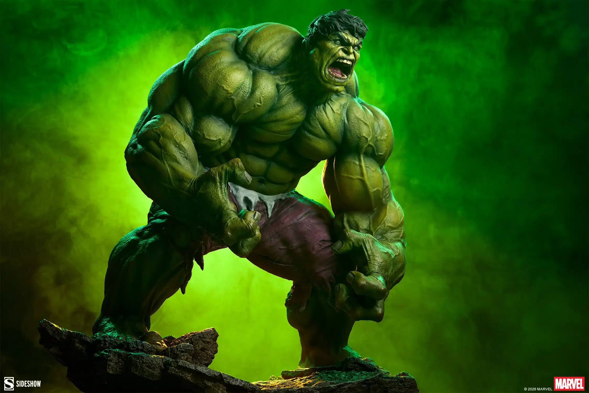 Hulk Premium Format Figure